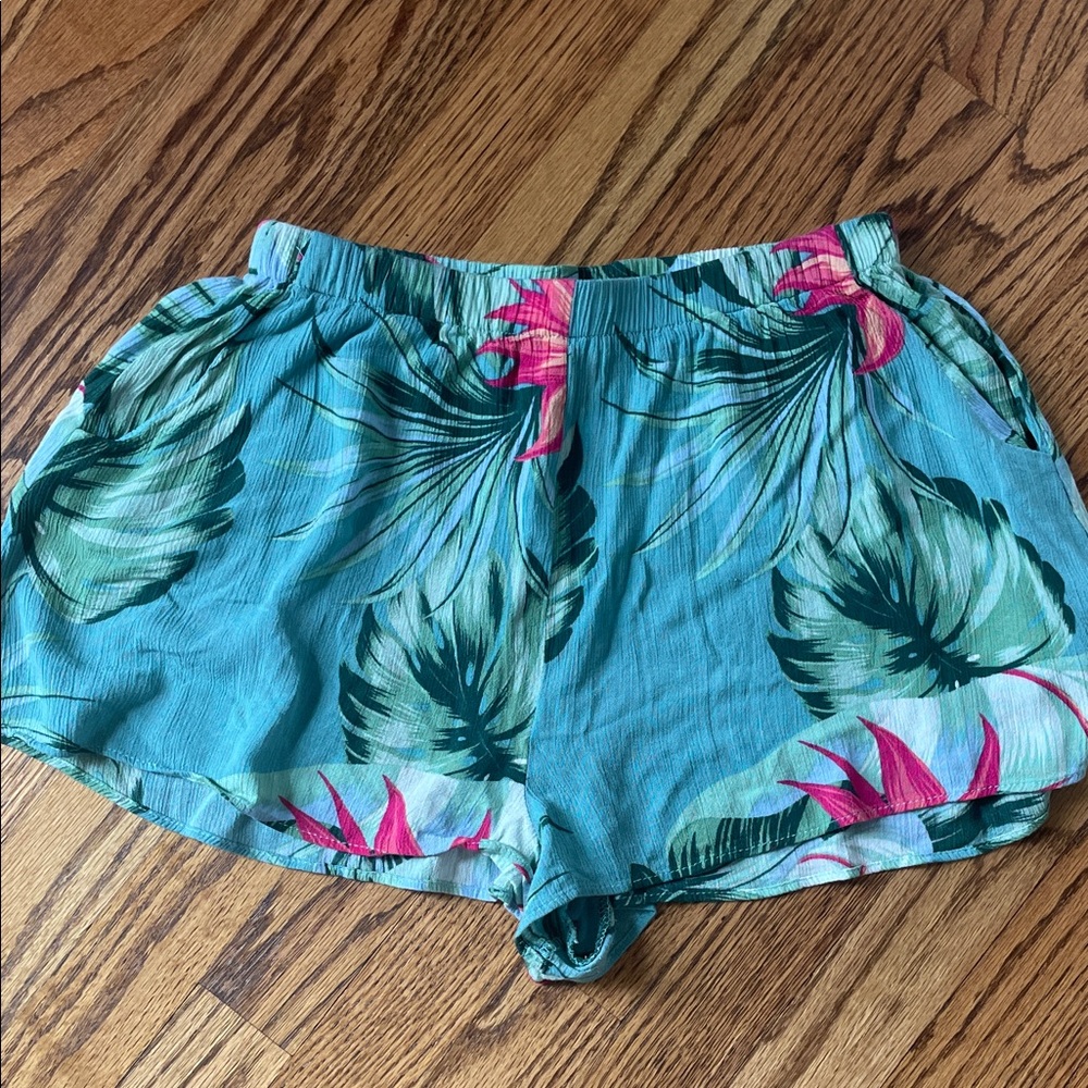 🌟2/$18 SALE Show Me Your MuMu Cabana Tropical Print Shorts Gauze material Small